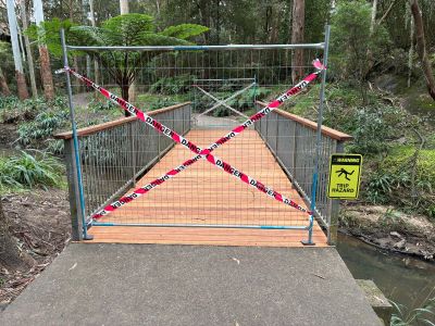 Pedestrian bridge has been completed but barriers still in place
