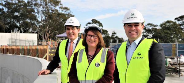 Lord Mayor Cr Donna Davis, Minister Stuart Ayres and Dr Geoff Lee at Parramatta Pool