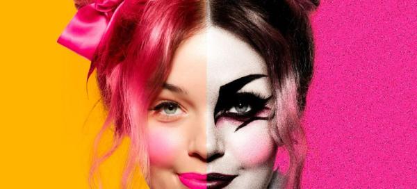 Woman painted for musical comedy BANANALAND 